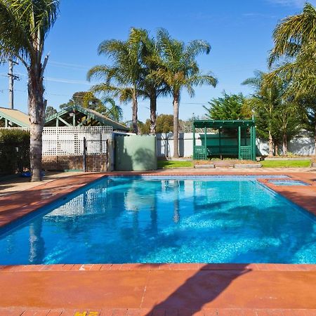 Sandhurst Motel Carrum Downs Экстерьер фото