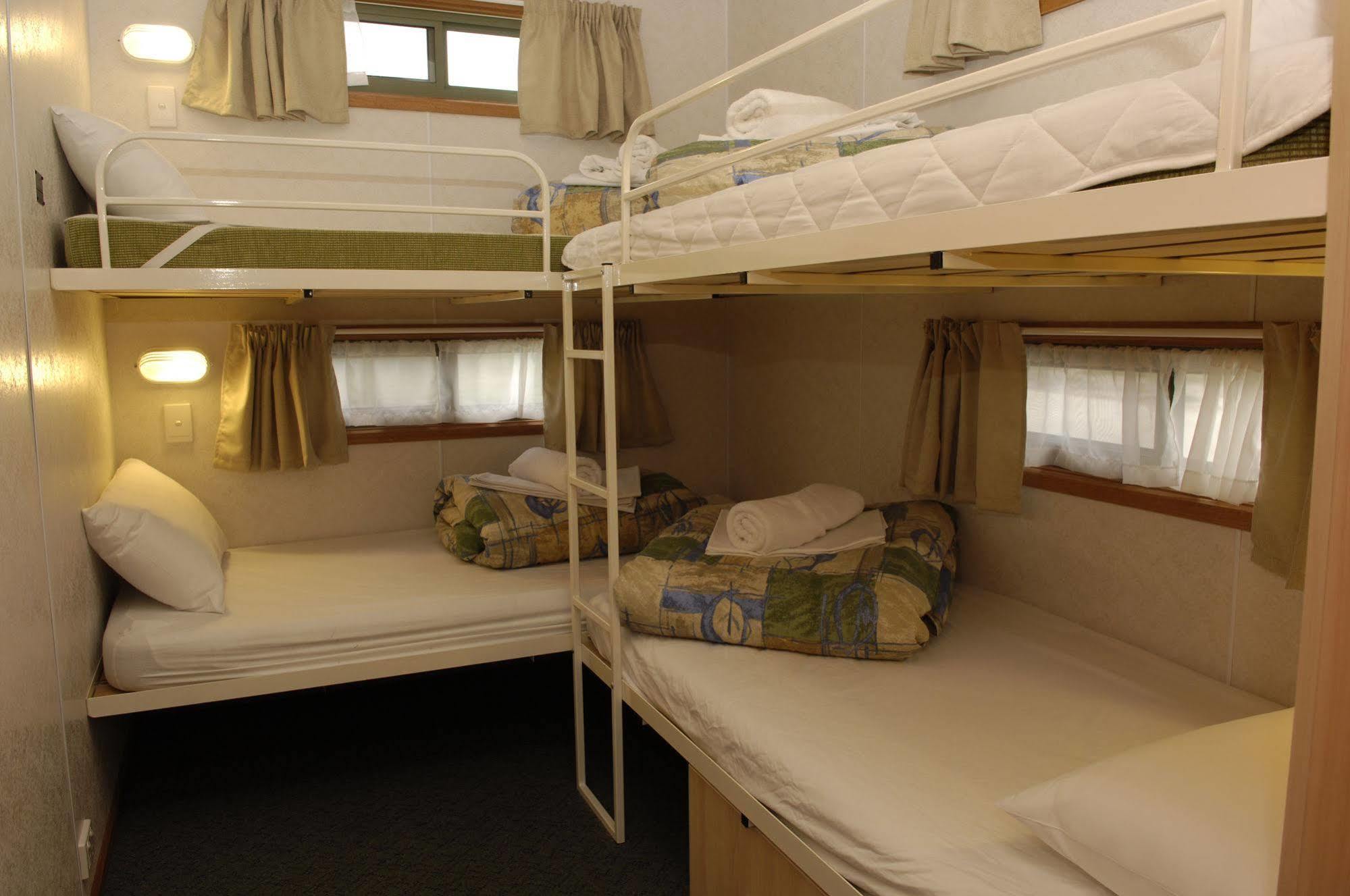 Sandhurst Motel Carrum Downs Экстерьер фото